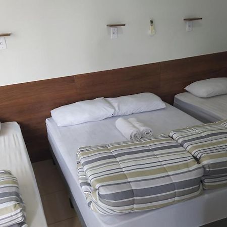 Pousada Quarto Familiar Com Ar,Frigobar,Wi Fi, Garagem Апаресіда Екстер'єр фото